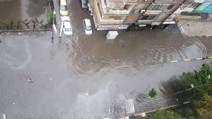 غرق شارع طريق الحرية جناكليس فى الإسكندرية