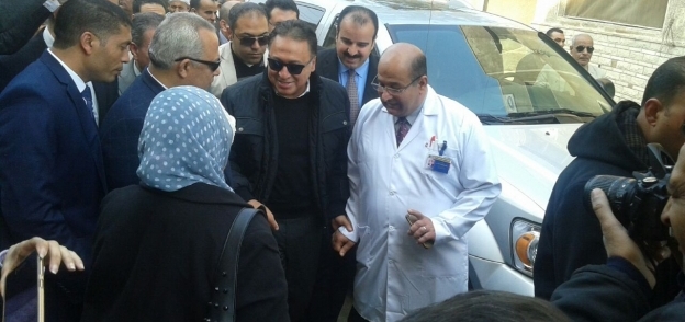 وزير الصحة يصل الشرقية ويبدأ جولة تفقد 5 مستشفيات