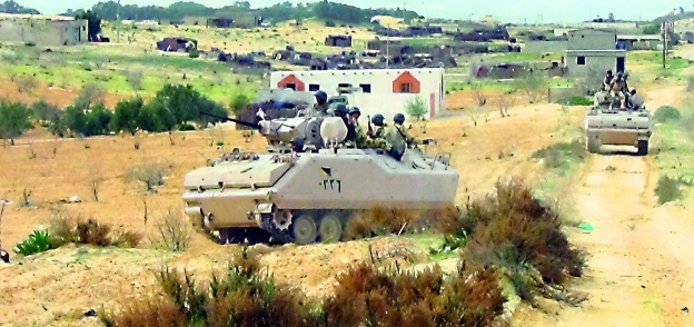 رجال القوات المسلحة خلال تطهير سيناء من البؤر الإرهابية