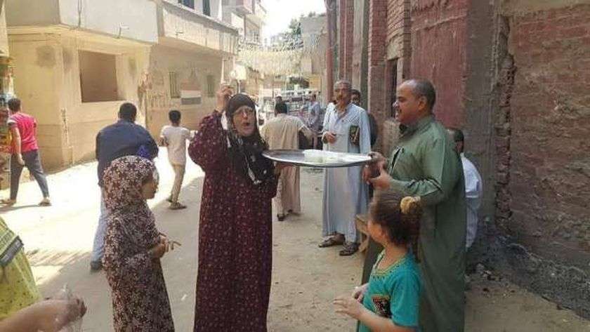 وفاة الحاجة سعدية التي احتفلت بافتتاح المساجد بتوزيع أرز بلبن بالشرقية