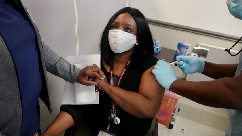 حملة التطعيم ضد كورونا في جنوب إفريقيا