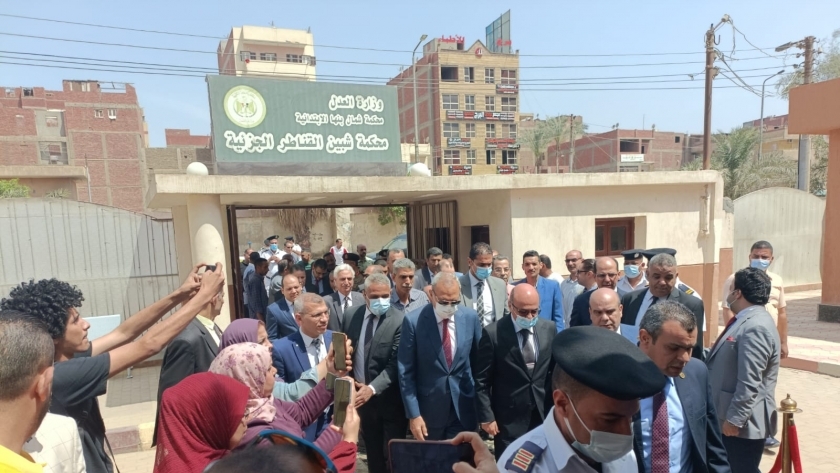 زيارة وزير العدل لمحكمة شبين القناطر