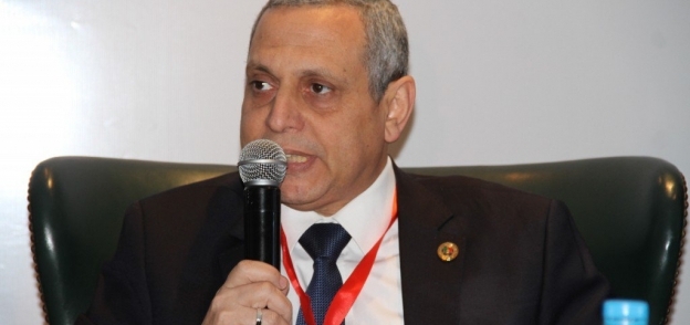 د.مجدي عبدالعزيز رئيس مصلحة الجمارك