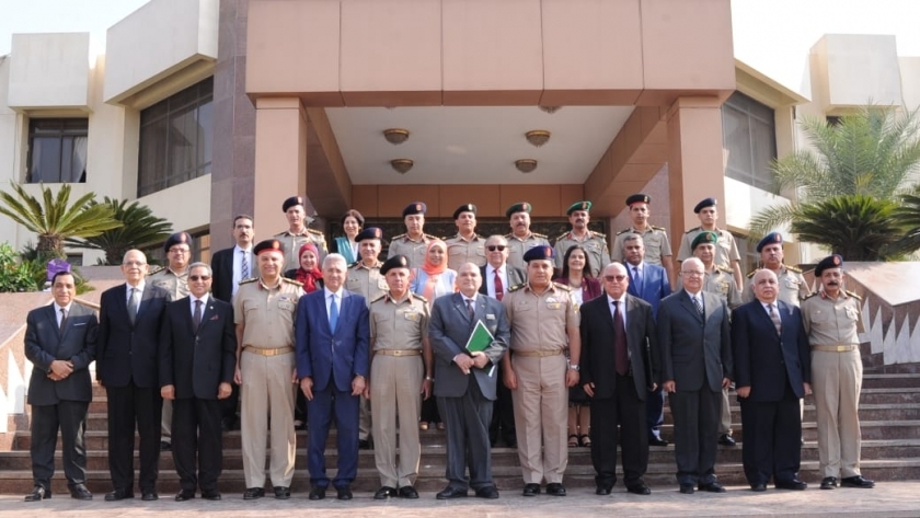 القوات المسلحة تنظم ندوة بعنوان" الإستراتيجية القومية للتنمية المستدامة"