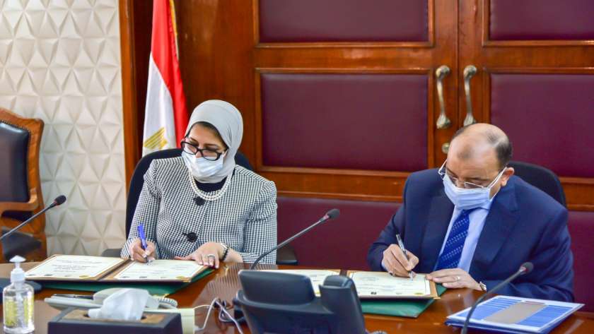 وزيرا الصحة والتنمية المحلية يوقعان اتفاقا لدعم الخدمات بـ قنا وسوهاج