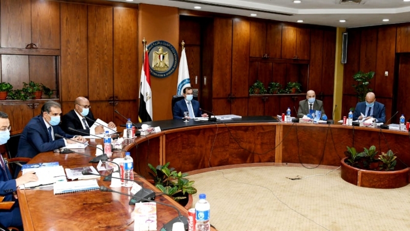 المهندس طارق الملا وزير البترول خلال رئاسة الجمعية