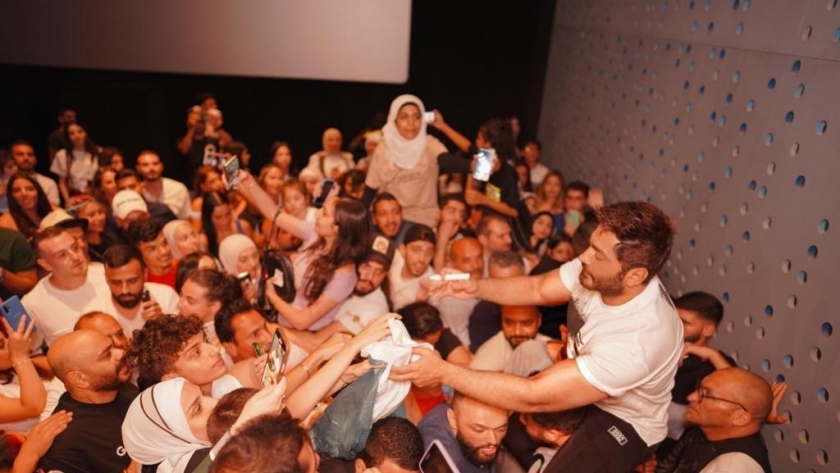 تامر حسني مع جمهوره في لبنان