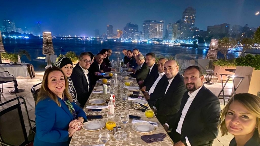 وزير السياحة والآثار يقيم مأدبة عشاء على شرف نظيره الأردني