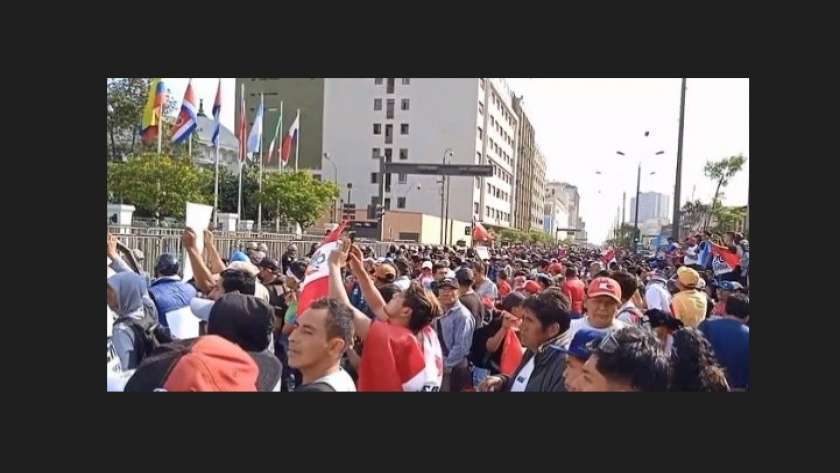 احتجاجات معارضة للحكومة الجديدة في بيرو