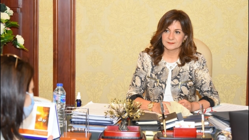 السفيرة نبيلة مكرم وزيرة الدولة للهجرة وشؤون المصريين في الخارج
