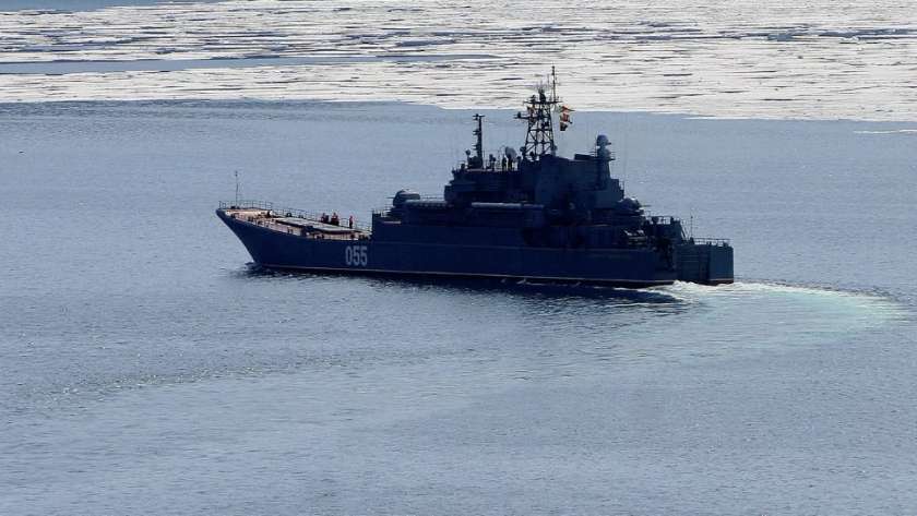 البحرية الروسية تبحث عن حطام المسيرة الأمريكية