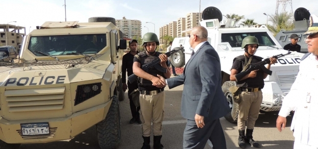 مدير أمن السويس مع القوات قبل الحملة