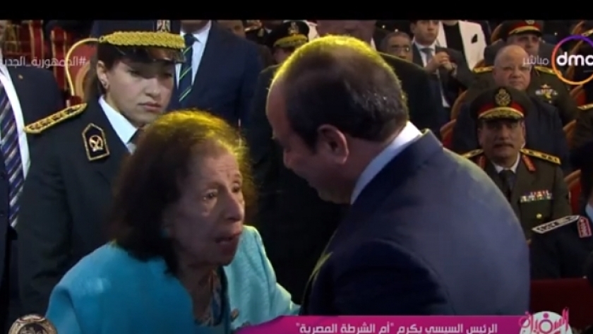 الرئيس عبدالفتاح السيسي وليلى تكلا