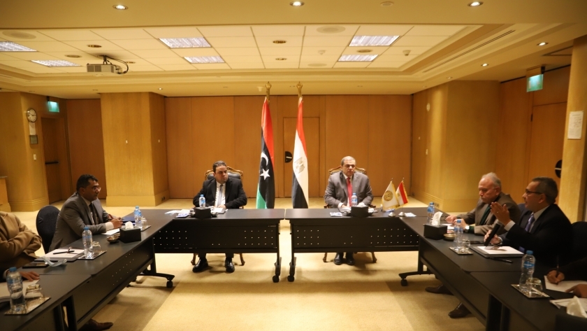 جانب من اجتماع اللجنة الفنية المصرية- الليبية الأسبوع الماضي