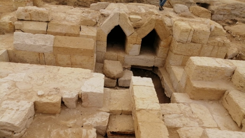 الكشف عن مبنى جنائزي ضخم بموقع «جرزا» الأثري في الفيوم