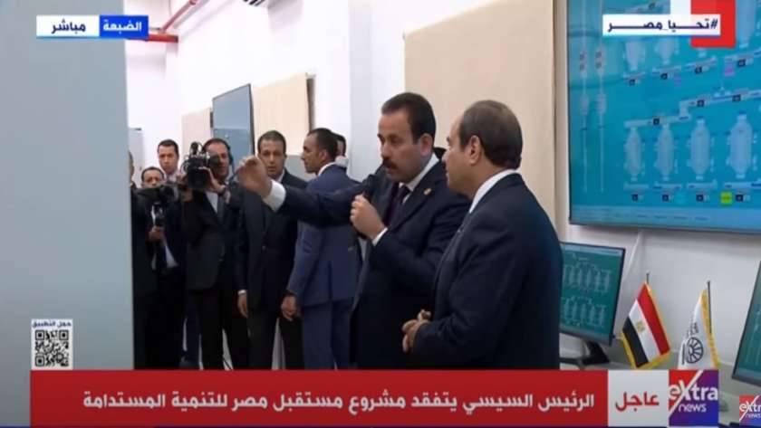 الرئيس عبدالفتاح السيسي خلال تفقده مجمع الصوامع لتخزين الغلال