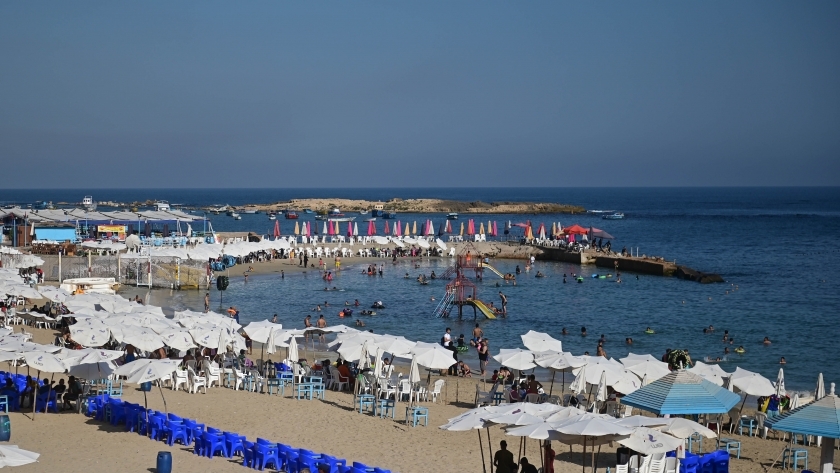 الشواطئ استعداد لإجازة عيد الأضحي المبارك