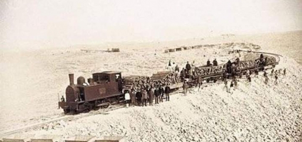 قطار داخلي في مدينة الغردقة عام ١٩١٢