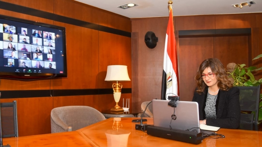 مكرم تعقد الاجتماع الثالث لـ«مصرية بـ100 راجل» بمشاركة مايا مرسي