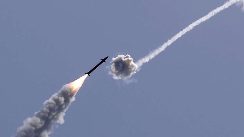 قاعدة عين الأسد تعرضت لهجوم صاروخي