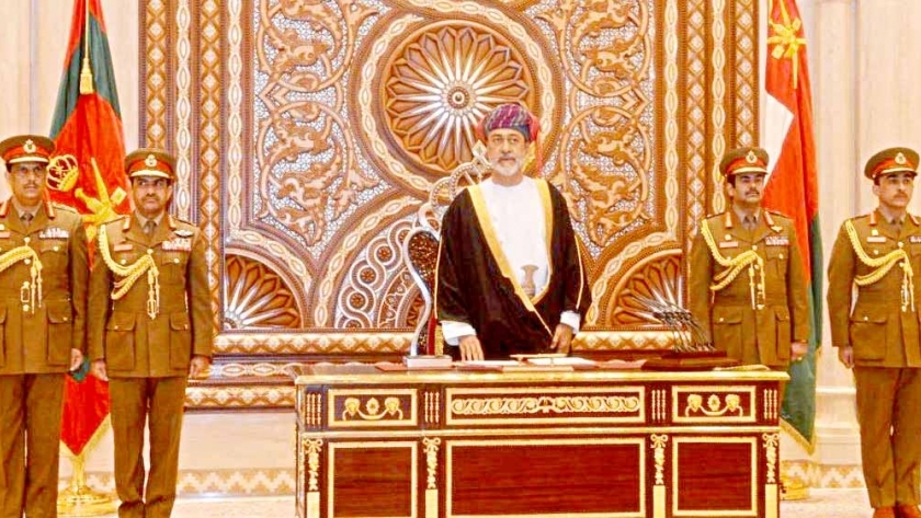 السلطان هيثم بن طارق خلال التنصيب