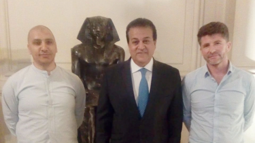 وزير التعليم العالي يعلن  عن الشركة الفائزة بتصميم مشروع "بيت مصر" بباريس