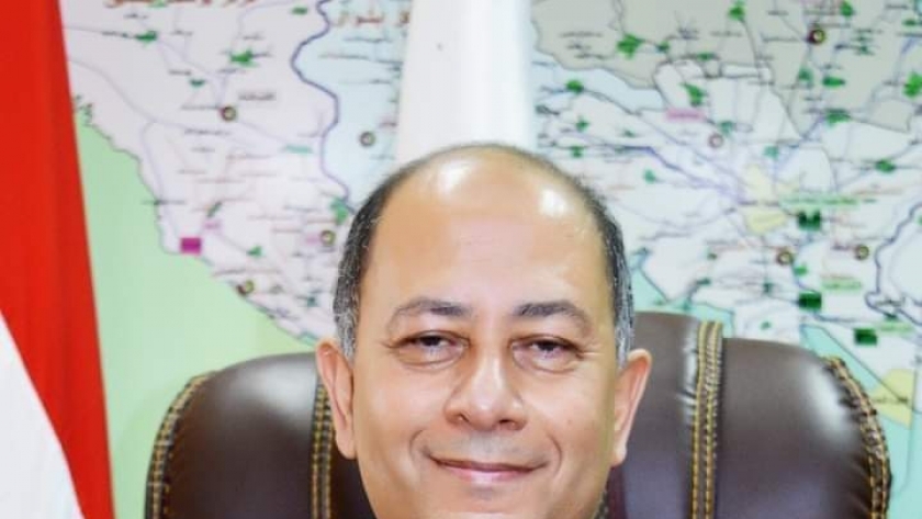 اللواء هشام درة - رئيس شركة مياه الشرب بالفيوم