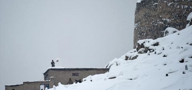 الانهيارات الثلجية تتسبب بعزل عدة قرى في أفغانستان