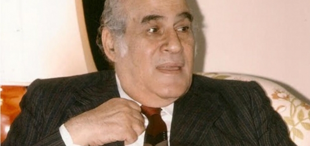 مصطفى أمين