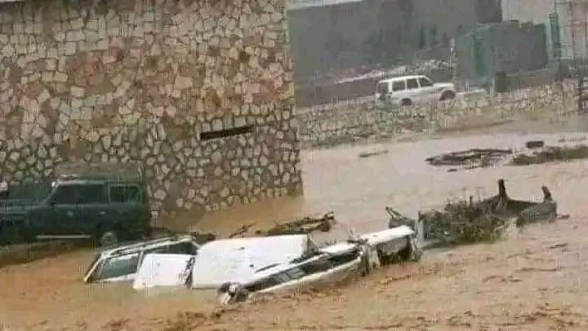 إعصار تيج يضرب اليمن