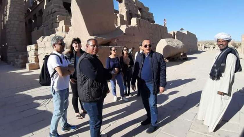 وزيري يتفقد الخدمات السياحية في المواقع الأثرية بالأقصر