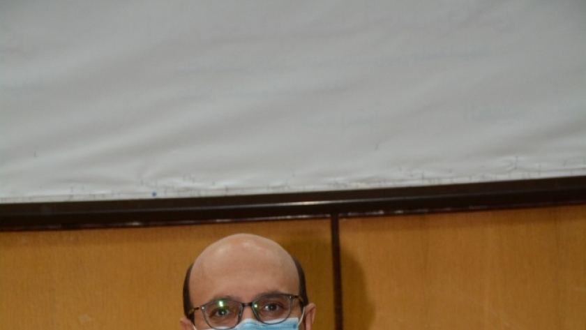 الدكتور احمد المنشاوي نائب رئيس جامعة أسيوط لشئون الدراسات العليا والبحوث