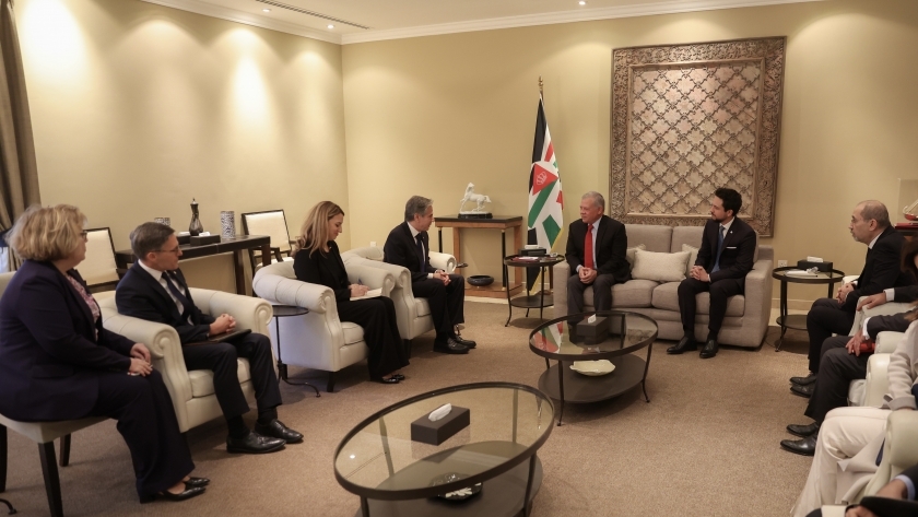 لقاء وزير الخارجية الأمريكي مع العاهل الأردني
