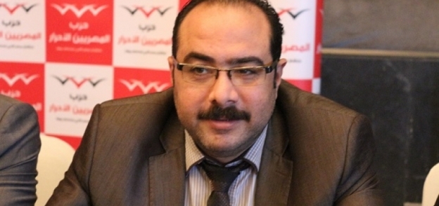 النائب محمد الكومى عضو الهيئة البرلمانية لحزب المصريين الأحرار