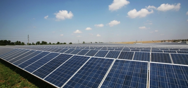 محطات توليد الطاقة الشمسية "أرشيفية"
