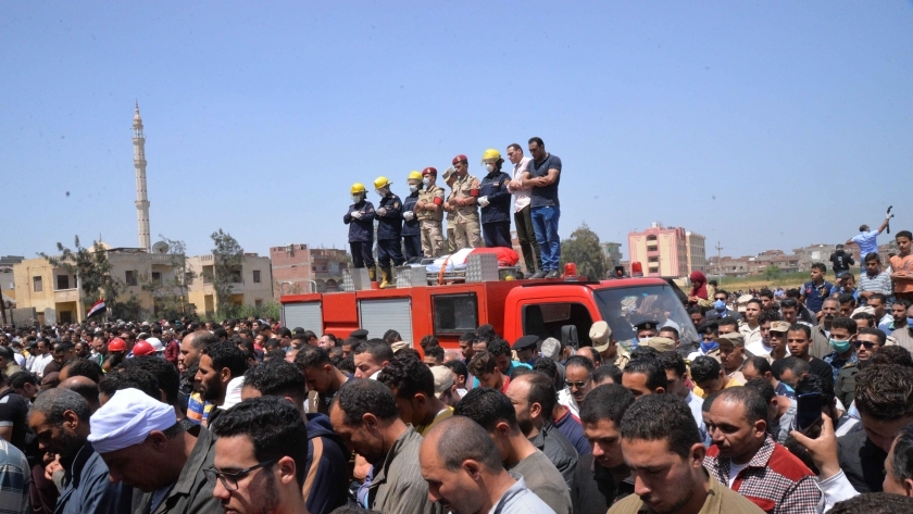 المئات شيعوا جنازة الشهيد عبدالحميد صبحى بالدقهلية