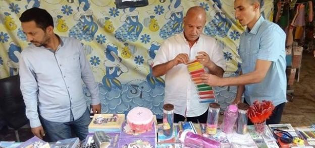 افتتاح معرض للادوات المدرسية في سمالوط
