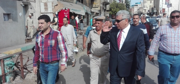 مدير الأمن يجرى جولة بمدينة دمنهوزر