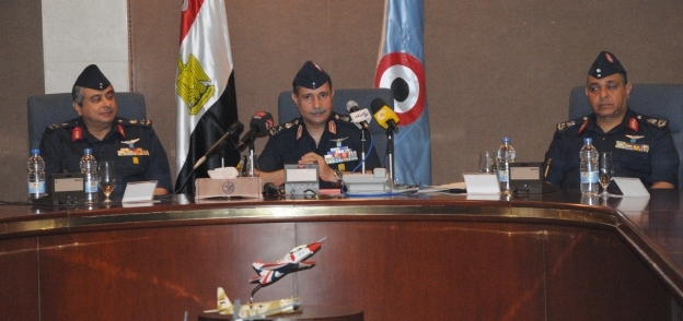 الفريق يونس المصرى خلال مؤتمر صحفى بمناسبة الاحتفالات السنوية للقوات الجوية