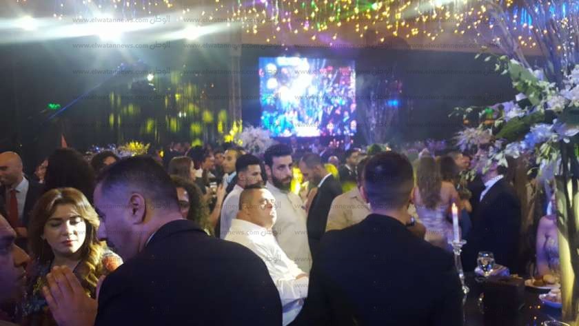 أمح في حفل زفاف أحمد فهمي وهنا الزاهد
