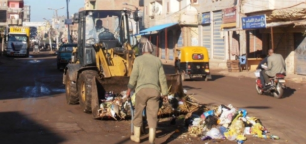 حملة نظافة بشوارع منطقة حامول السعيد