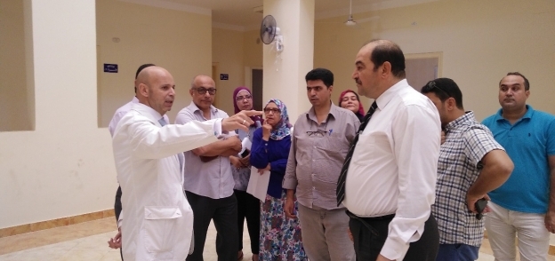 وكيل "صحة الشرقية" يزور مراكز طب الأسرة بالعاشر من رمضان 