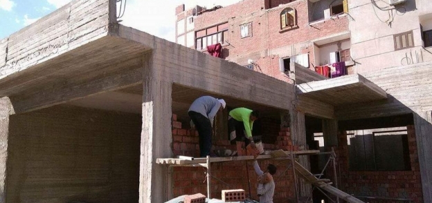 أعمال إنشاءات مبنى المعجل الخطى الثانى بمعهد جنوب مصر للأورام