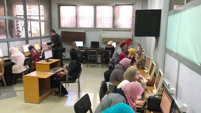 جامعة طنطا تستعد للامتحانات الالكترونية باختبار الكتروني لطلاب كلية الطب