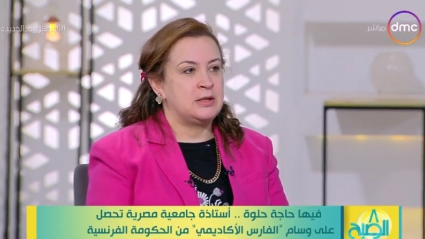 الدكتورة هدى أبوشادي أستاذ الفيزياء النووية بجامعة القاهرة