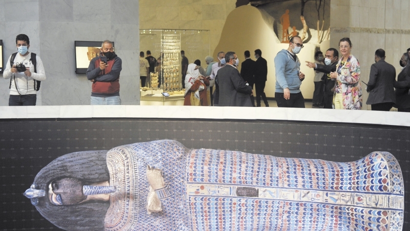 مصريون وأجانب حرصوا على التوافد على «المتحف القومى للحضارة» بعد افتتاحه