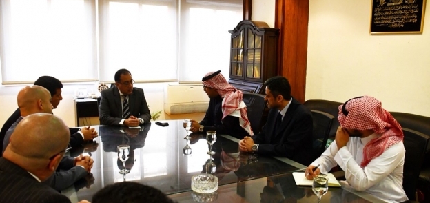 لقاء وزير الاسكان ومجموعة الطيار السعودية