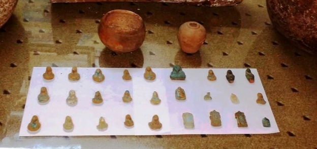 ضبط صاحب بازار سياحي بحيازته 32 قطعة أثرية قبل بيعها في أسوان