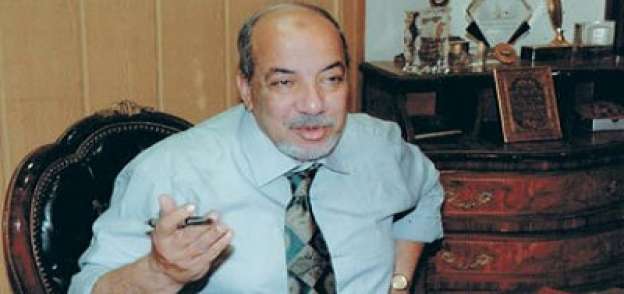 عونى عبدالعزيز، رئيس شعبة شركات الأوراق المالية