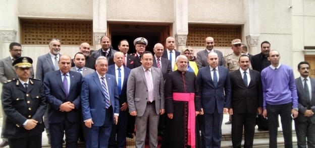 الكنيسة الكاثوليكية  تستقبل محافظ الإسكندرية وقياداتها لتقديم تهنئة ال